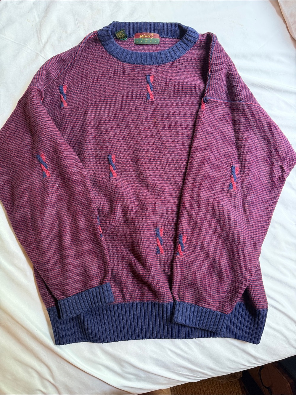 Resilio Sport Vintage Sweater